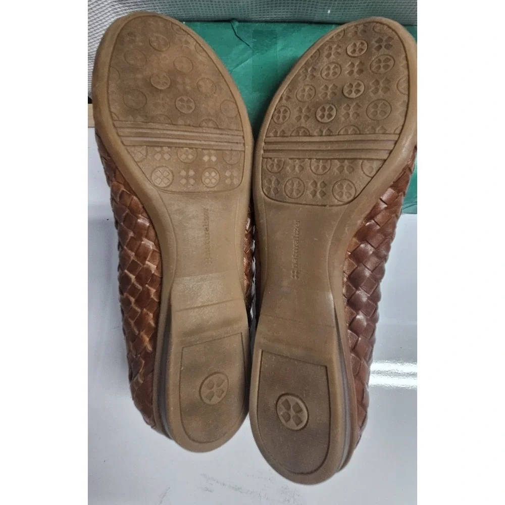 NATURALIZER‎ woven leather brown flats woman Sz 7.5Narrow